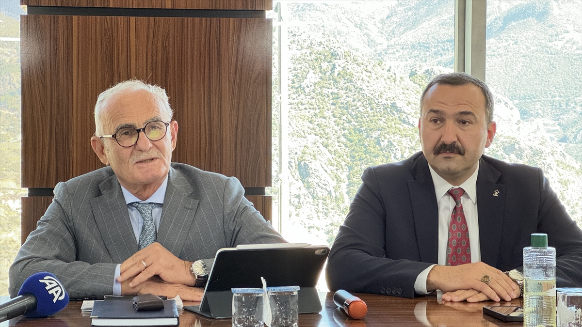 AK Parti Genel Başkan Yardımcısı Yılmaz, Artvin'de konuştu: