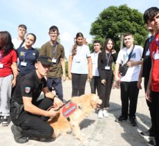 Antalya'da işitme engelli öğrencilere afet farkındalık eğitimi