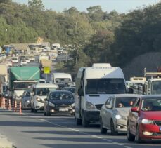 Arnavutköy'de yol çalışması nedeniyle trafik yoğunluğu oluştu