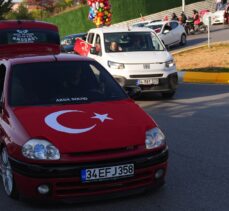 Ataşehir'de motosiklet ve modifiye otomobillerle “Cumhuriyet Konvoyu” oluşturuldu