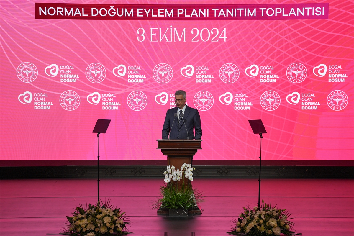 Bakan Memişoğlu, Normal Doğum Eylem Planı Tanıtım Toplantısı'nda konuştu: