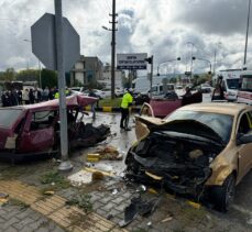 Bartın'da iki otomobilin çarpıştığı kazada 6 kişi yaralandı