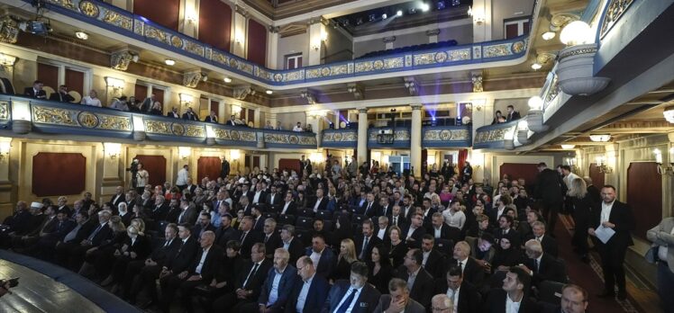 Boşnak lider Aliya İzetbegoviç ölümünün 21. yılında Saraybosna'da düzenlenen programla anıldı