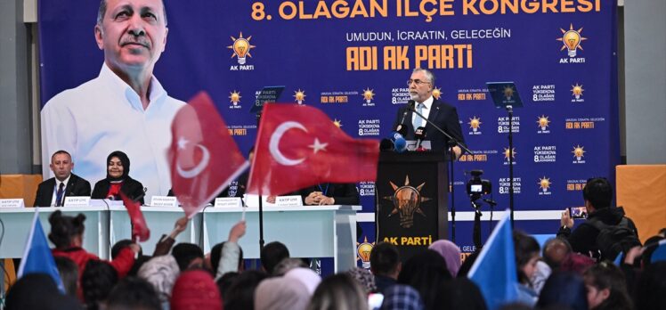 Çalışma ve Sosyal Güvenlik Bakanı Işıkhan Hakkari'de AK Parti İlçe Kongresi'nde konuştu: