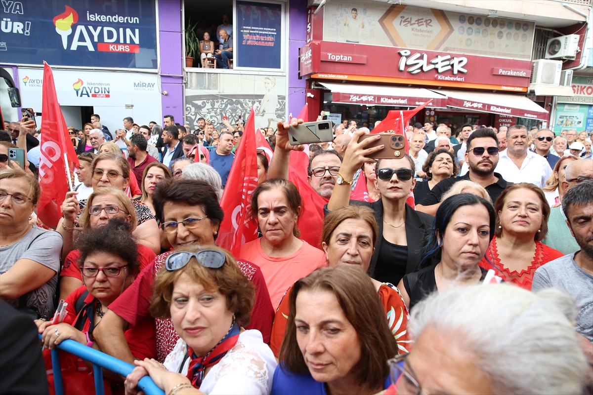 CHP Genel Başkanı Özel, İskenderun'da “halk buluşması”nda konuştu: