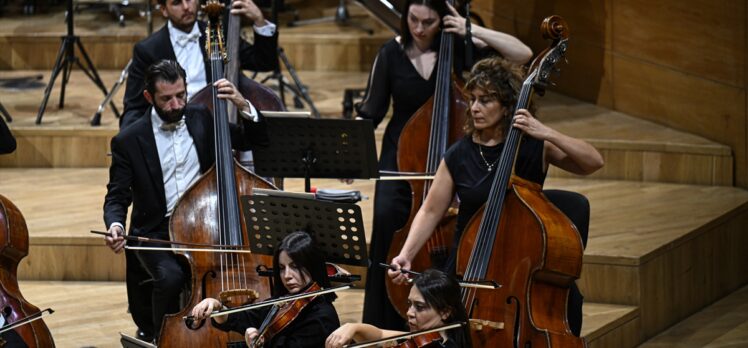 CSO, konser sezonunu Rus piyanist Lugansky ile açtı