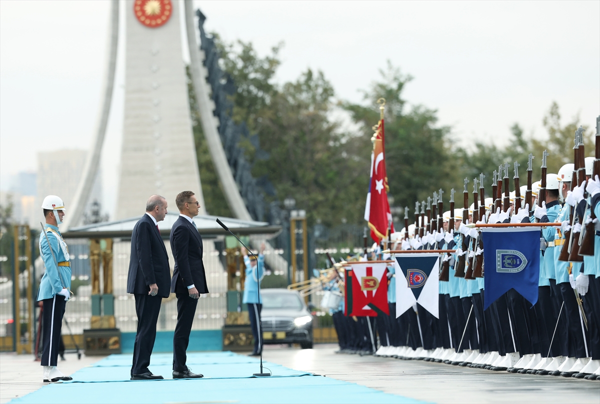 Cumhurbaşkanı Erdoğan, Finlandiya Cumhurbaşkanı Stubb'u resmi törenle karşıladı