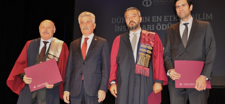 Danıştay Başkanı Yiğit, Anadolu Üniversitesinde yeni akademik yılın ilk dersini verdi: