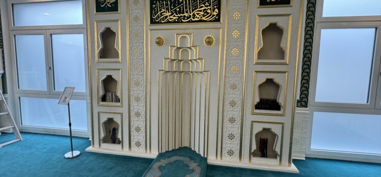 Darul Erkam Cami İsviçre'nin Bern kantonundaki yeni binasında ibadete açıldı