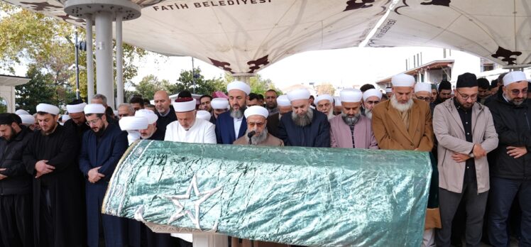 Din alimi Mahmut Ustaosmanoğlu'nun oğlu için cenaze töreni düzenlendi