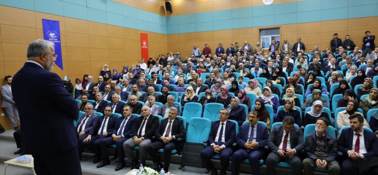 Diyanet İşleri Başkan Yardımcısı İşliyen, Artvin'de konferans verdi: