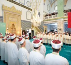 Diyanet İşleri Başkanı Erbaş, hafızlara icazet belgelerini verdi: