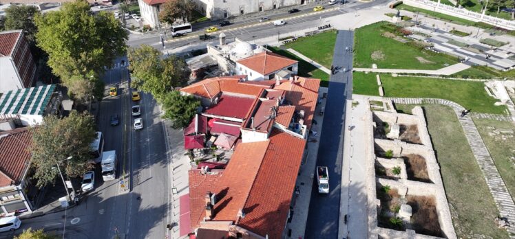 Edirne'deki Havlucular Hanı ve Mezit Bey Hamamı'nda restorasyon çalışmaları sürüyor