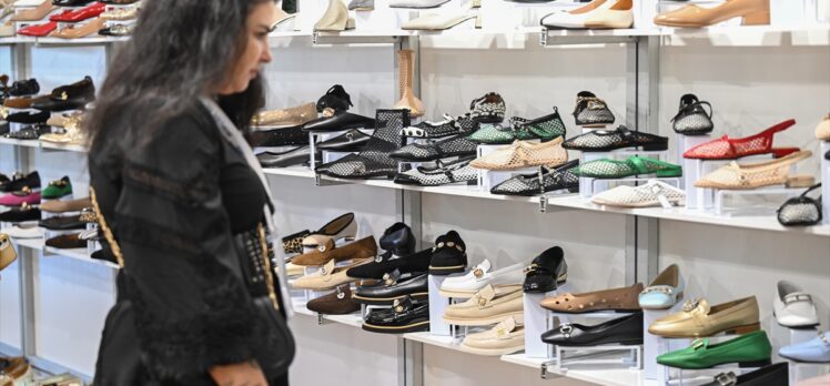 Eksposhoes Ayakkabı Saraciye ve Moda Fuarı Antalya'da açıldı