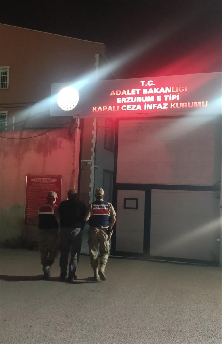 Erzurum'da sosyal medyadan terör propagandası yaptığı iddia edilen zanlı tutuklandı