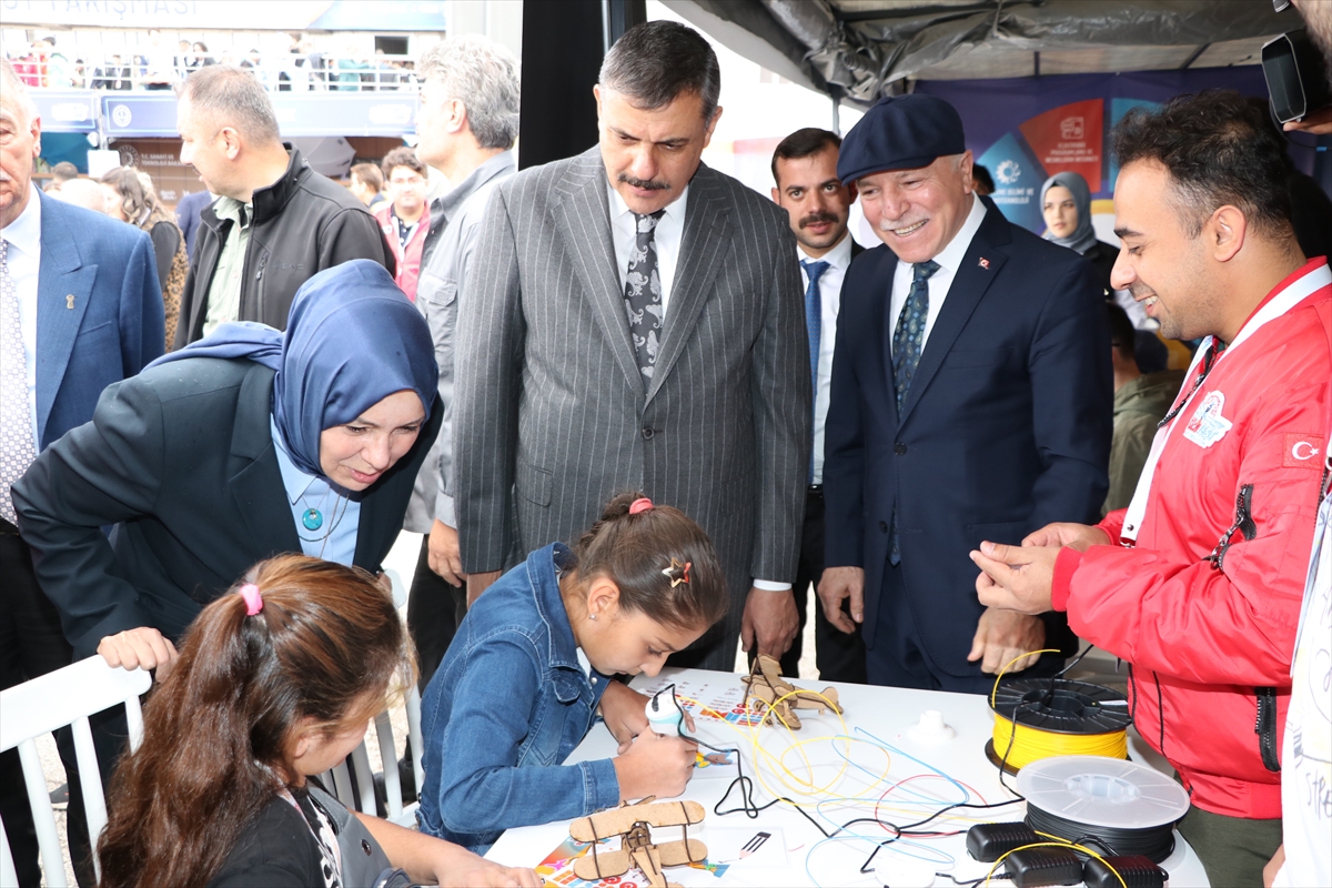 Erzurum'daki “16. Uluslararası MEB Robot Yarışması” başladı