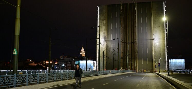 Galata ve Atatürk köprüsünde bakım çalışması yapıldı