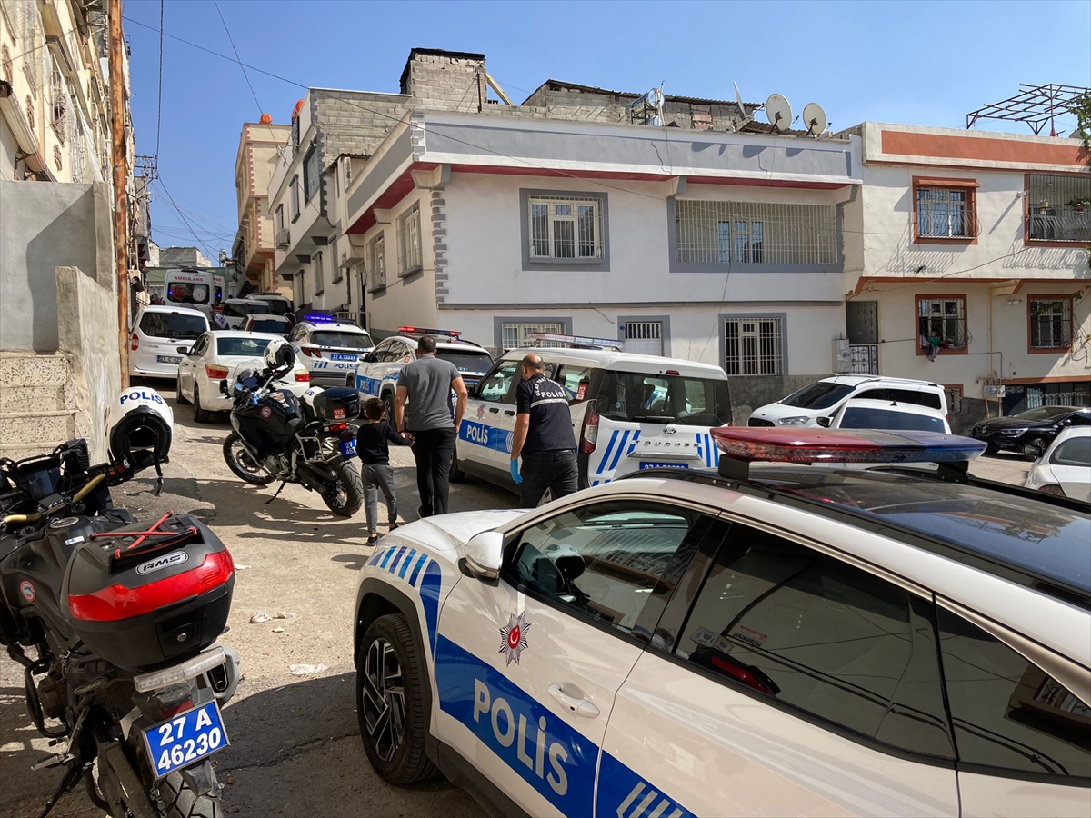 Gaziantep'te eşi ve 4 çocuğunu öldüren kişi yaşamına son verdi