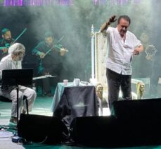 İbrahim Tatlıses Adana'da konser verdi