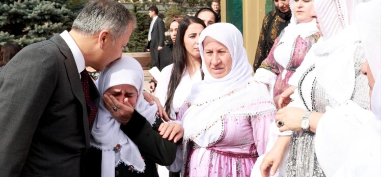 İçişleri Bakanı Yerlikaya, Şırnak'tan gelen şehit ve gazi ailelerini ağırladı