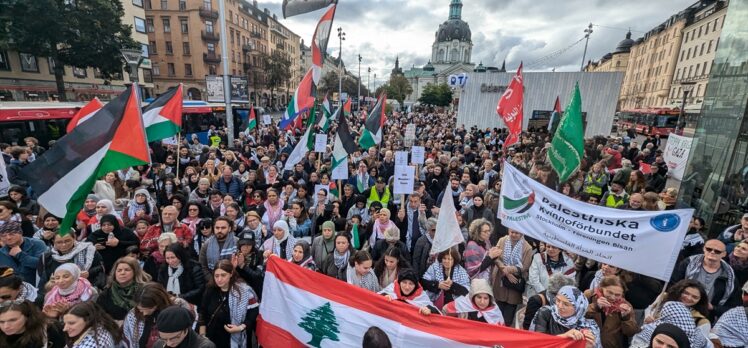 İsveç'te, İsrail'in Filistin ve Lübnan'a yönelik saldırıları protesto edildi