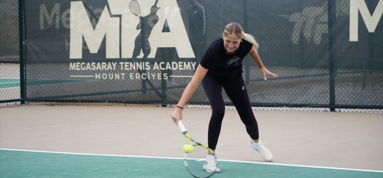 ITF Uluslararası Tenis Turnuvası, Erciyes'te devam ediyor