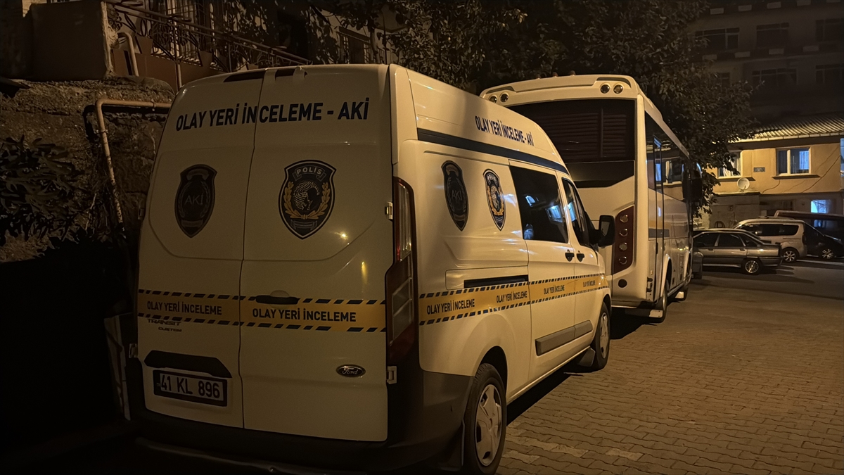 Kocaeli'de silahlı kavgada 2 kişi yaralandı