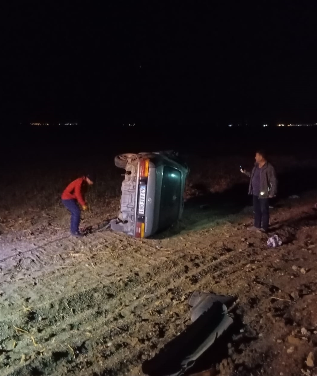 Konya'da devrilen otomobilin sürücüsü öldü