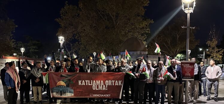 Konya'da Saadet Partisi Gençlik Kollarınca İsrail'in saldırıları protesto edildi