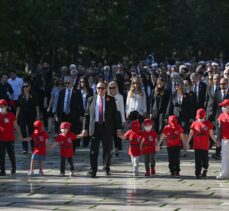 LÖSEV'den Anıtkabir'e ziyaret