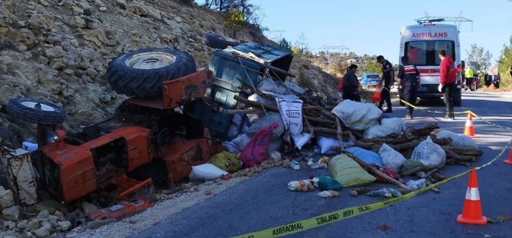 Mersin'de traktörün devrilmesi sonucu 1 kişi öldü