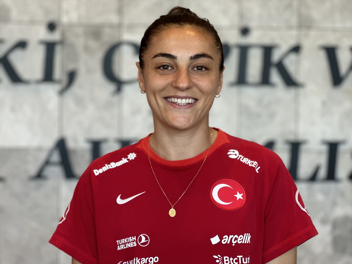 Milli futbolcu Didem Karagenç, 2025 Avrupa Şampiyonası yolunda takımına güveniyor: