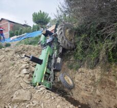 Samsun'da şarampole düşen traktörün sürücüsü ağır yaralandı