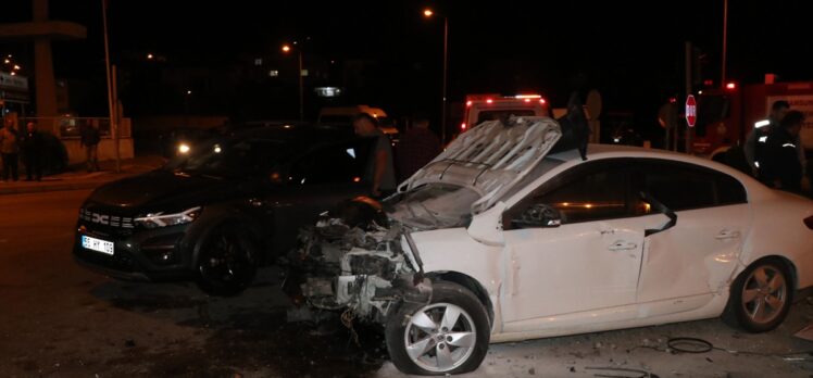 Samsun'da zincirleme trafik kazasında 4 kişi yaralandı