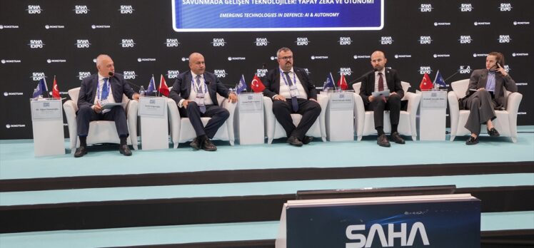 Savunmada yapay zeka ve otonomi konusu SAHA EXPO'da ele alındı