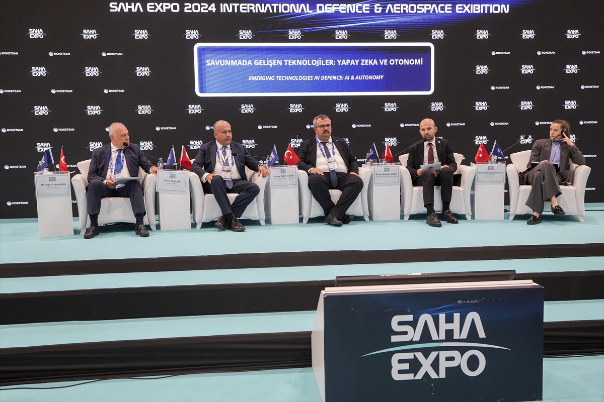 Savunmada yapay zeka ve otonomi konusu SAHA EXPO'da ele alındı