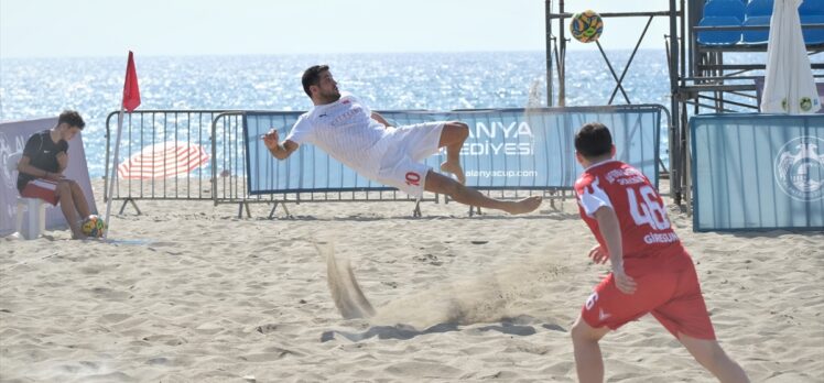 TFF Plaj Futbol Ligi Süper Finalleri, Alanya'da başladı