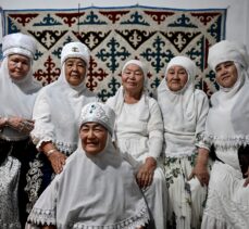 Türk dünyasının manevi başkenti Türkistan, tarihi zenginlikleriyle büyülüyor