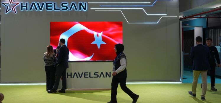 TUSAŞ'a yönelik terör saldırısının ardından SAHA EXPO alanı Türk bayraklarıyla donatıldı