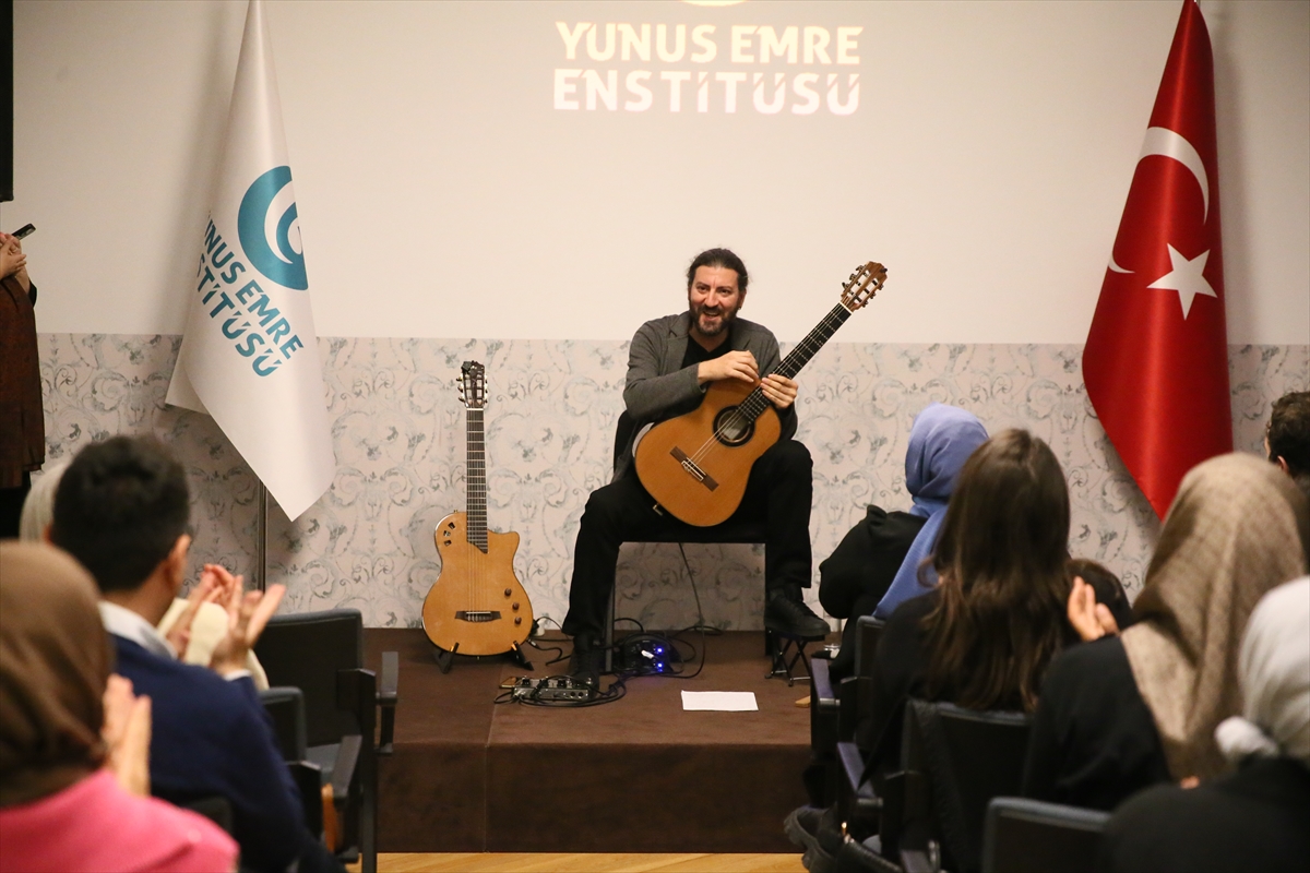 Viyana'da “Endülüs'ten Anadolu'ya mikrotonal gitar” dinletisi düzenlendi