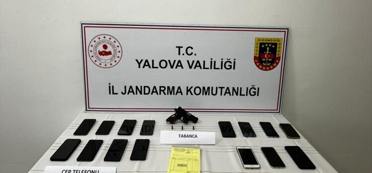 Yalova'da yediemin otoparkındaki araçları sattığı iddia edilen 4 kişi tutuklandı