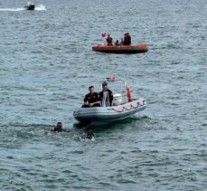 Zeytinburnu'nda denizde kaybolan çocuk için arama çalışması başlatıldı