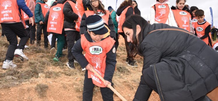 “81 İlde 81 Orman” Projesi kapsamında Konya'da fidanlar toprakla buluşturuldu