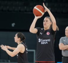 A Milli Kadın Basketbol Takımı'nda Romanya maçı öncesi medya günü düzenlendi