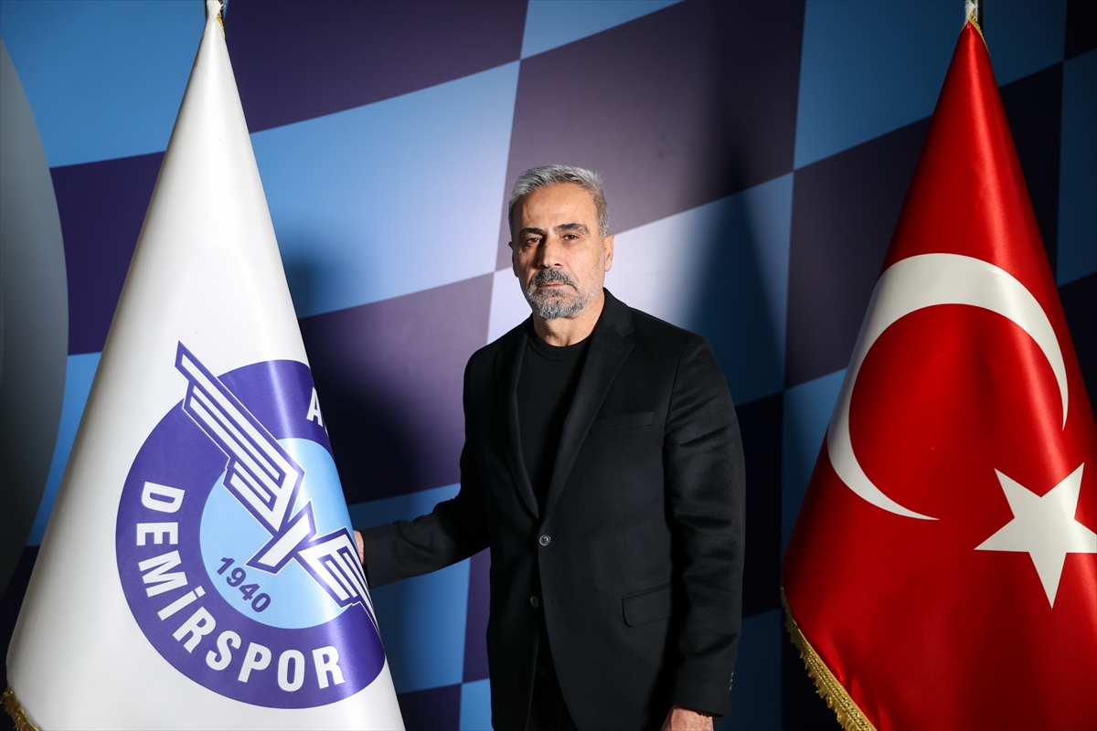 Adana Demirspor'da teknik direktörlük görevine Mustafa Dalcı getirildi