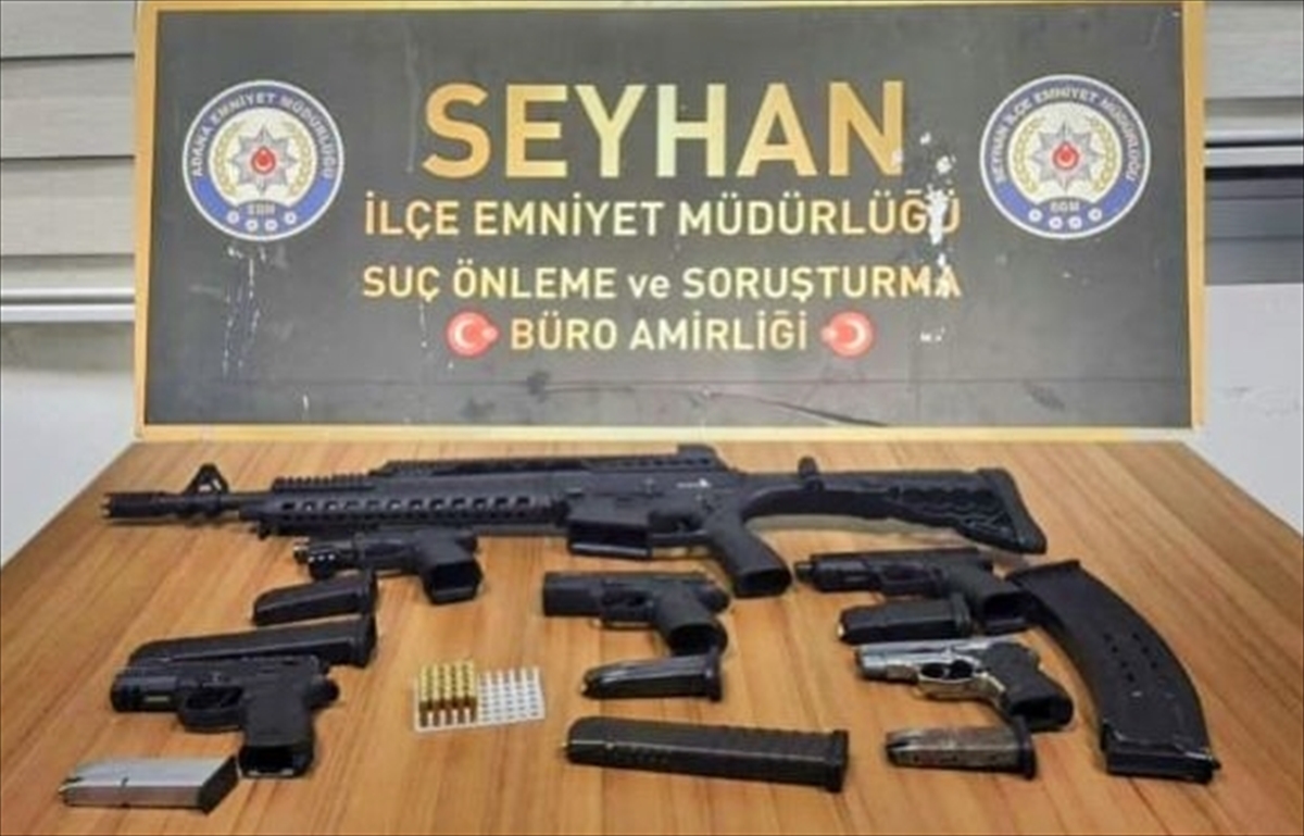 Adana'da evinde 6 ruhsatsız silah bulunan şüpheli tutuklandı