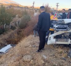 Adıyaman'da otomobille pikabın çarpıştığı kazada 10 kişi yaralandı