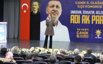 AK Parti'li Karaaslan, partisinin Canik İlçe Kongresi'nde konuştu: