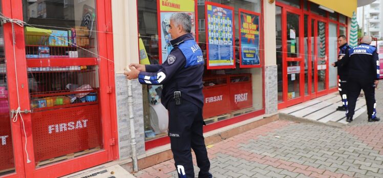 Alanya'da son kullanma tarihi geçmiş gıda satan zincir market şubesi mühürlendi