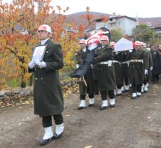 Amasya'da vefat eden Kıbrıs gazisi Dursun Okan son yolculuğuna uğurlandı